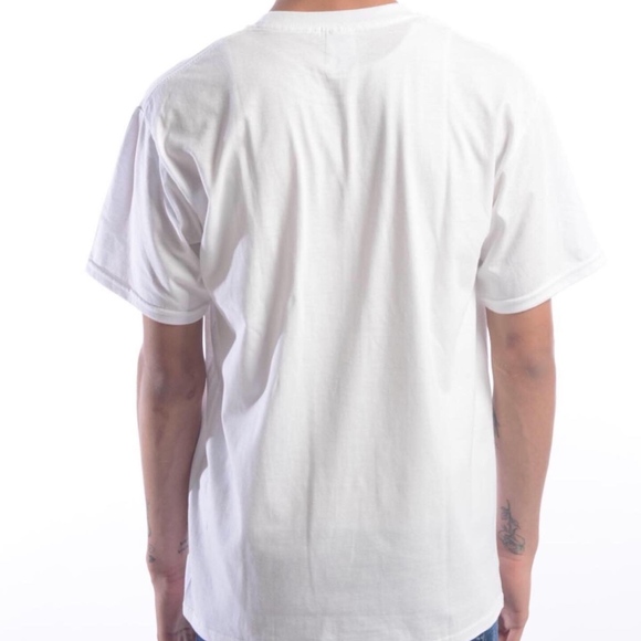 SamBella's Palace T-Shirt - Picture 2 of 4